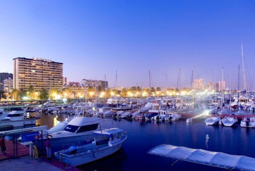 Fantastico Apartamento Junto Al Mar Валенсия Екстериор снимка